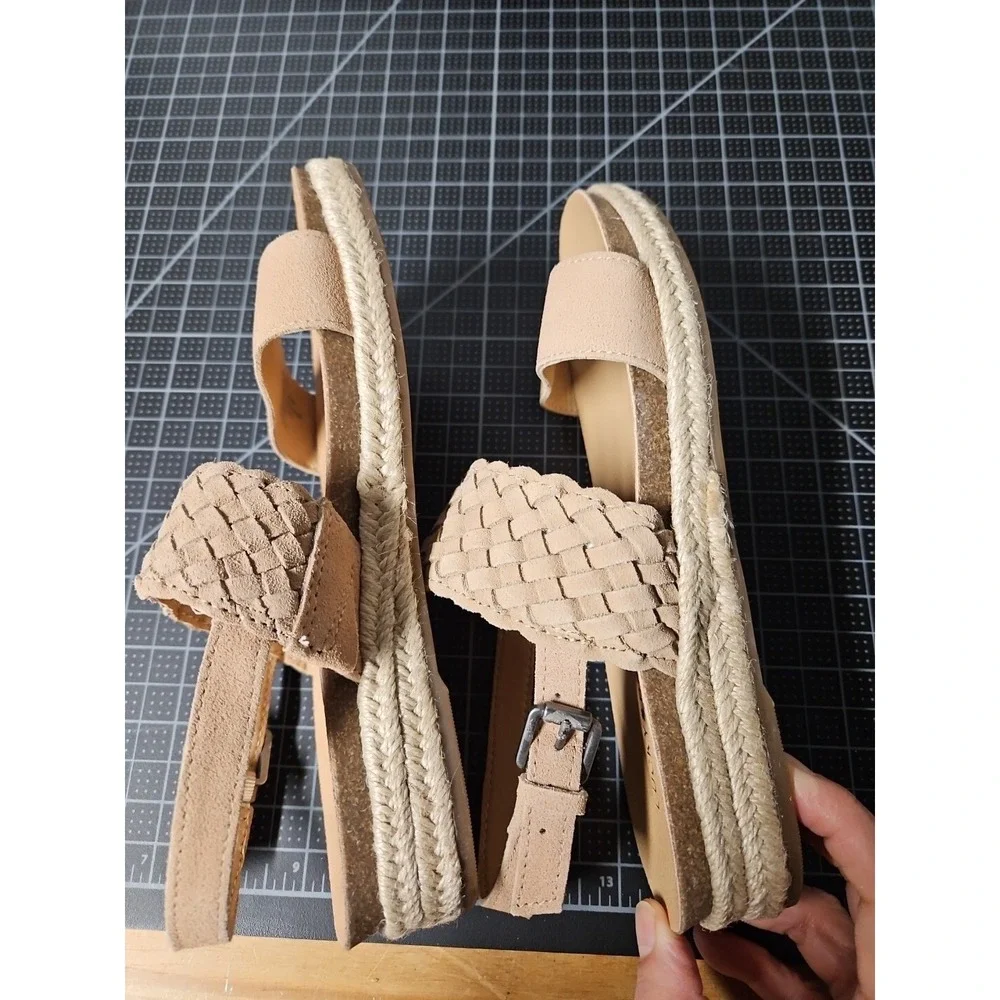 Lucky Brand Women's Gloreah Espadrille Sandal‎ Wedge size 5 Beige